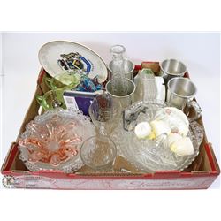 ESTATE BOX OF ASST COLLECTIBLE VINTAGE GLASSWARE &