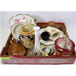 ESTATE BOX OF ASST COLLECTIBLE VINTAGE GLASSWARE &
