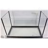 Image 1 : SMALL AQUARIUM 10 GALLONS