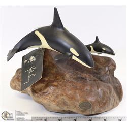 SIGNED JOHN PERRY KILLER WHALES STATUE