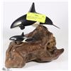 Image 2 : SIGNED JOHN PERRY KILLER WHALES STATUE