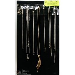 FASHION JEWELRY CHAINS AND BRACELETS WITH STAND