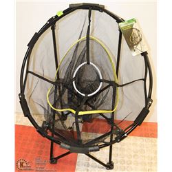 NEW COLLAPSIBLE GOLF CHIPPING NET- OPENS TO 23"