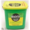 Image 1 : MIRACLE GROW PLANT FOOD  1.7 KG.