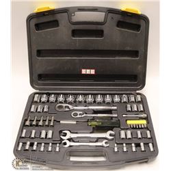 50PC STANLEY SOCKET SET 1/4" AND 1/2"