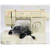 Image 1 : SINGER SEWING MACHINE WITH PEDDLE 5805C