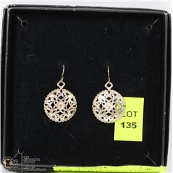 PAIR OF CELTIC DESIGN EARRINGS WITH GEMSTONE