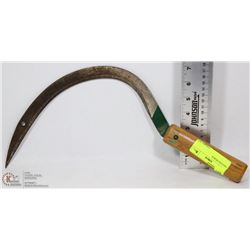 VINTAGE SICKLE