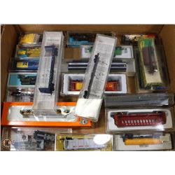 BOX OF ASSORTED "N" SCALE TRAIN ENGINES, CARS &