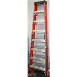 8FT FEATHERLITE LADDER