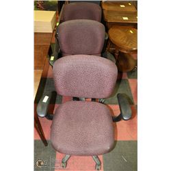 GROUP OF 3 HYDRAULIC LIFT OFFICE CHAIRS