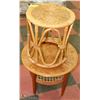 Image 1 : WICKER END TABLE WITH SOLID WOOD ROUND TABLE