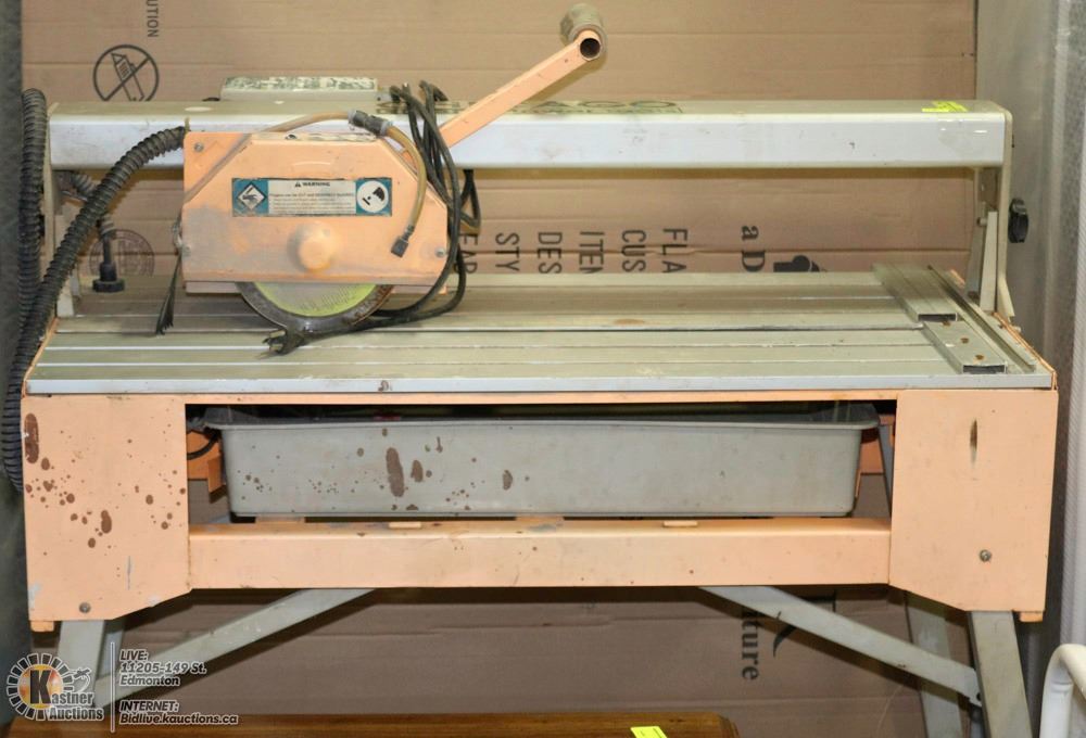 CHICAGO ELECTRIC COMMERCIAL 8" TILE SAW
