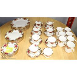 OVER 40 PCS ROYAL ALBERT OLD COUNTRY ROSES