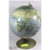 Image 1 : VINTAGE RAND MCNALLY WORLD PORTRAIT GLOBE -