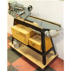 DELTA WOOD LATHE WITH CHISELS AND ACCESSORIES