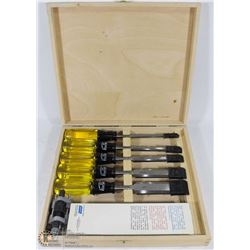 LEE VALLEY CHISEL SET