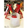 Image 1 : ESTATE GROUP OF 4 AXLE STANDS WITH BOTTLE JACK