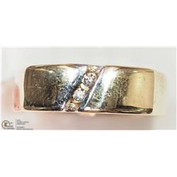 10K YELLOW GOLD 2 WHITE DIAMOND RING