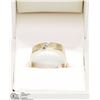 Image 2 : 10K YELLOW GOLD 2 WHITE DIAMOND RING