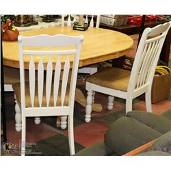 OAK OVAL DINING TABLE W/ 4 HIGH BACK WIDE SEAT