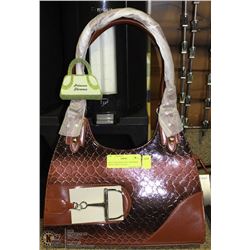 RED SNAKESKIN STYLE HANDBAG WITH STIRUP ACCENT