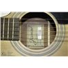 Image 2 : VINTAGE JASMINE ACOUSTIC GUITAR