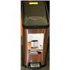 Image 1 : 15 L ST STEEL PEDAL BIN
