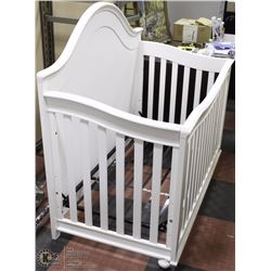 SHOWHOME DISPLAY MODEL DOLL CRIB