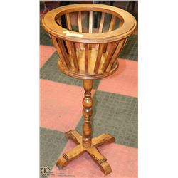 SOLID WOOD PLANT STAND