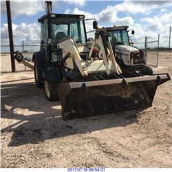 2004 - TEREX BACKHOE