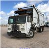 Image 2 : 2008 - PETERBILT 320// DIESEL