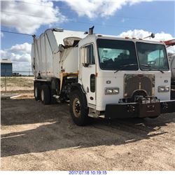 2006 - PETERBILT 320// DIESEL