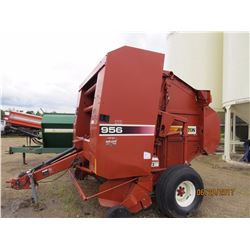 HESTON 956 ROUND BALER