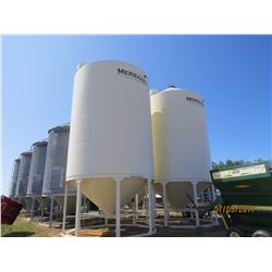 2013 MERIDIAN GRAIN MAX GM 4000 HOPPER BIN