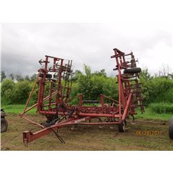 WHITE 485 CULTIVATOR