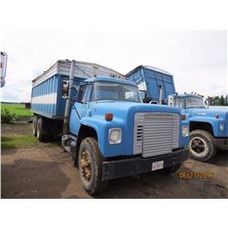 1975 IH 1850 TANDEM GRAIN TRUCK