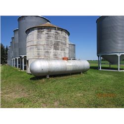 1000 GALLON PROPANE TANK