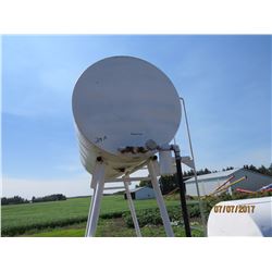 300 GALLON TANK & STAND