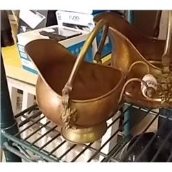 VINTAGE COPPER COAL BUCKET WITH DELFT BLUE PORCELEIN HANDLE - MEDIUM