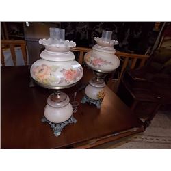 VINTAGE OLD COUNTRY STYLE OIL LAMPS - ELECTRIC