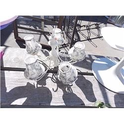 CHANDELIER CEILING LIGHT