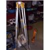 Image 1 : SURVEROR'S TRIPOD