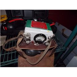 VINTAGE GAS INDICATOR