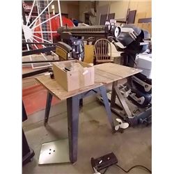 RADIAL ARM SAW ON STAND
