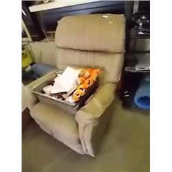 ROCKER RECLINER