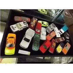 TRAY OF COLLECTABLE CARS - NO TRAY