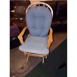 MAPLE GLIDER ROCKER SEAT