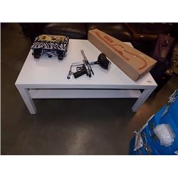 LARGE WHITE COFFEE TABLE
