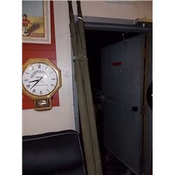 VINTAGE ARMY STRETCHER